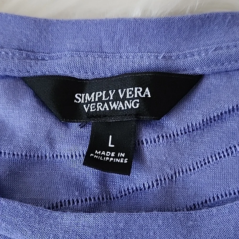 Simply Vera Vera Wang lilac cap sleeve tee with detail - Picture 11 of 13